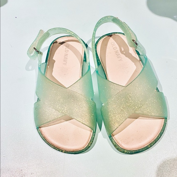 old navy jelly shoes size 11